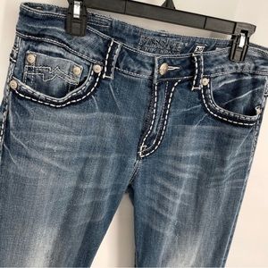 Miss Me Boyfriend Capri Jeans JB1026P4 Embellished Embroidered Womens Sz 30